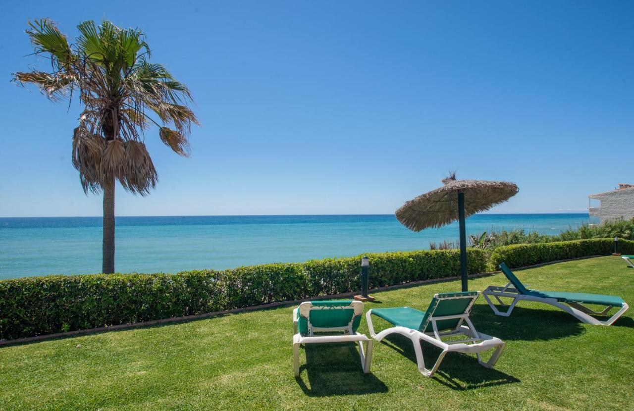 Fantastic Beachfront Apartment Estepona Dış mekan fotoğraf